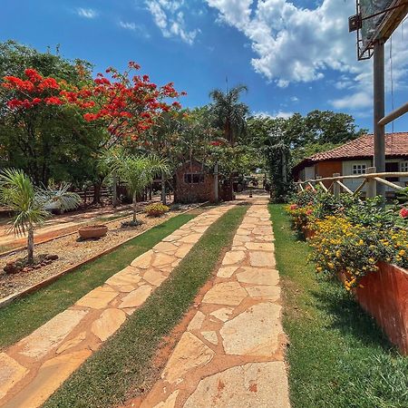 Ranchos 30 Hotel Fazenda Hidrolandia  外观 照片