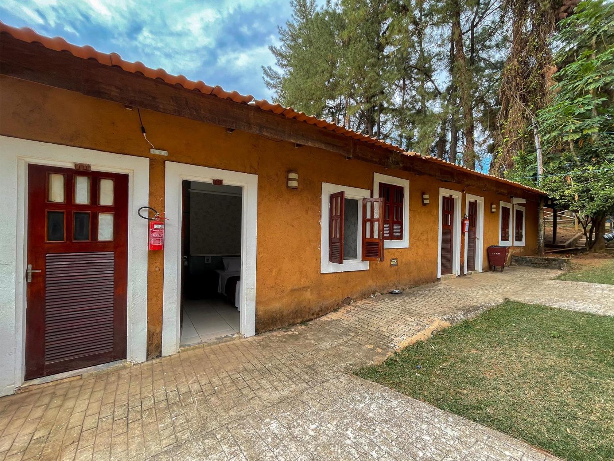 Ranchos 30 Hotel Fazenda Hidrolandia  外观 照片