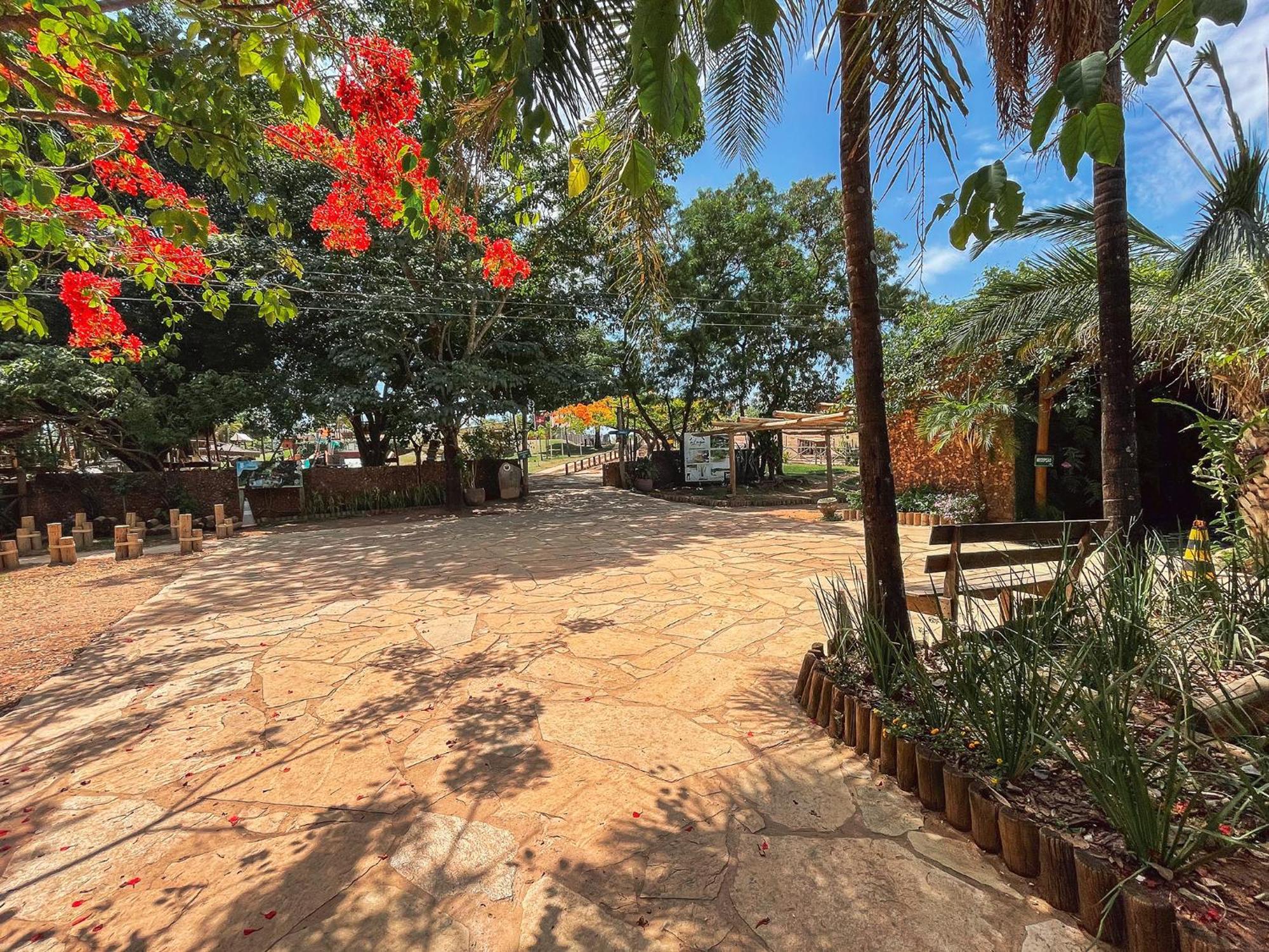 Ranchos 30 Hotel Fazenda Hidrolandia  外观 照片